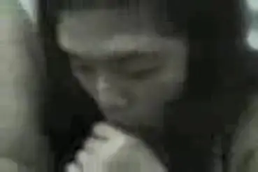 Cewek ABG Nakal Rintih Manja Nahan Crot