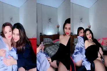 Dua Bestie Saling Main Ganas Di Depan Kamera