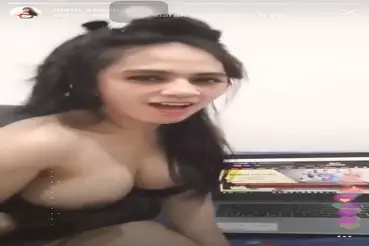 Live Instagram Promo Kelihatan Susu Viral Bikin Sange