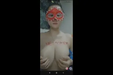 Live Show Viki Pamer Bodi Montok Sange
